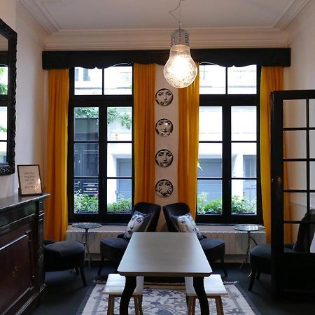 Be And Be Sablon Bed & Breakfast Брюксел Екстериор снимка