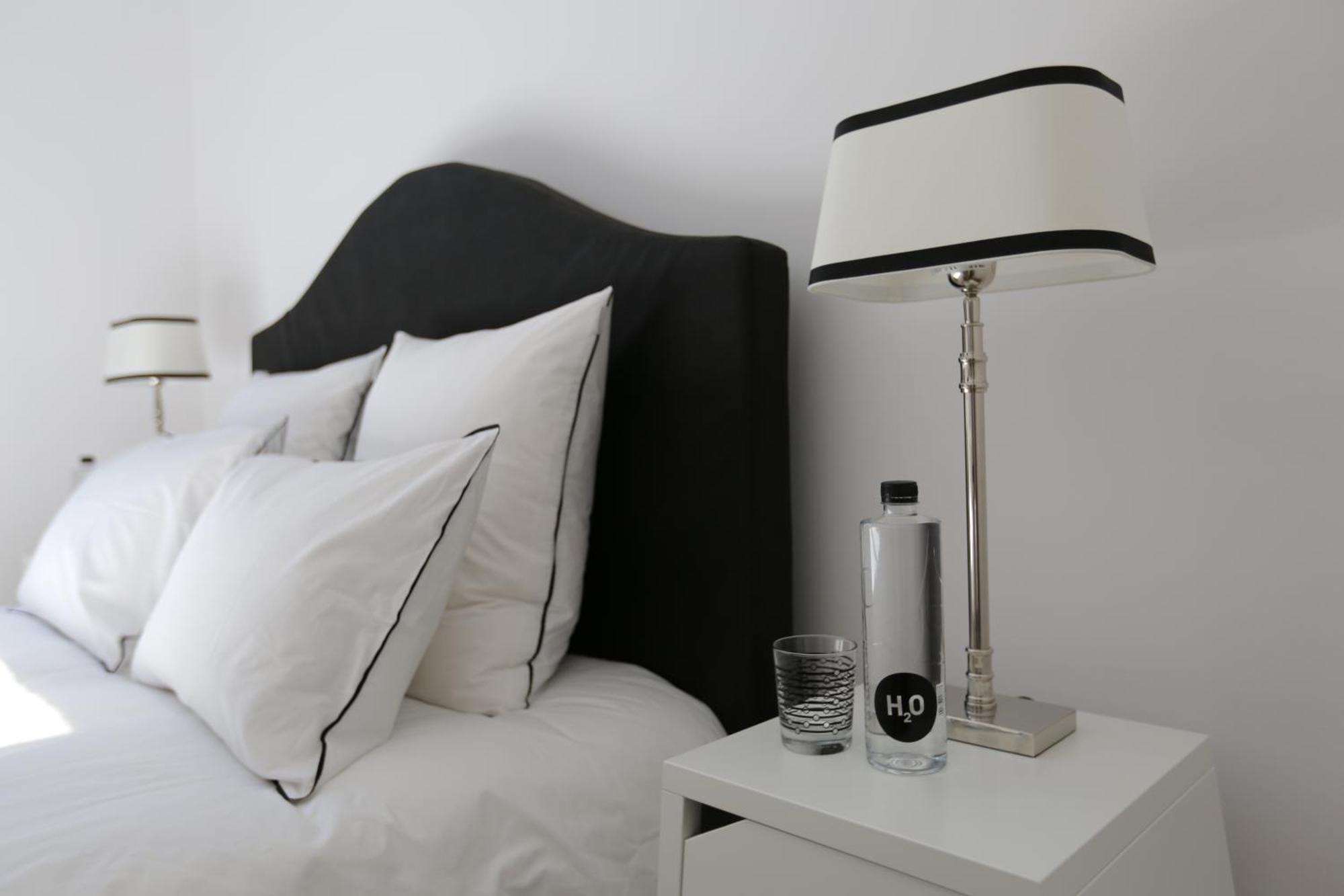 Be And Be Sablon Bed & Breakfast Брюксел Екстериор снимка