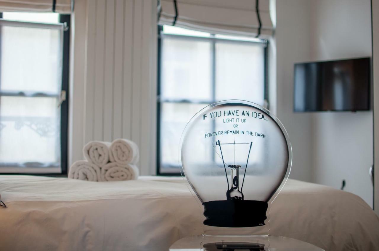 Be And Be Sablon Bed & Breakfast Брюксел Екстериор снимка