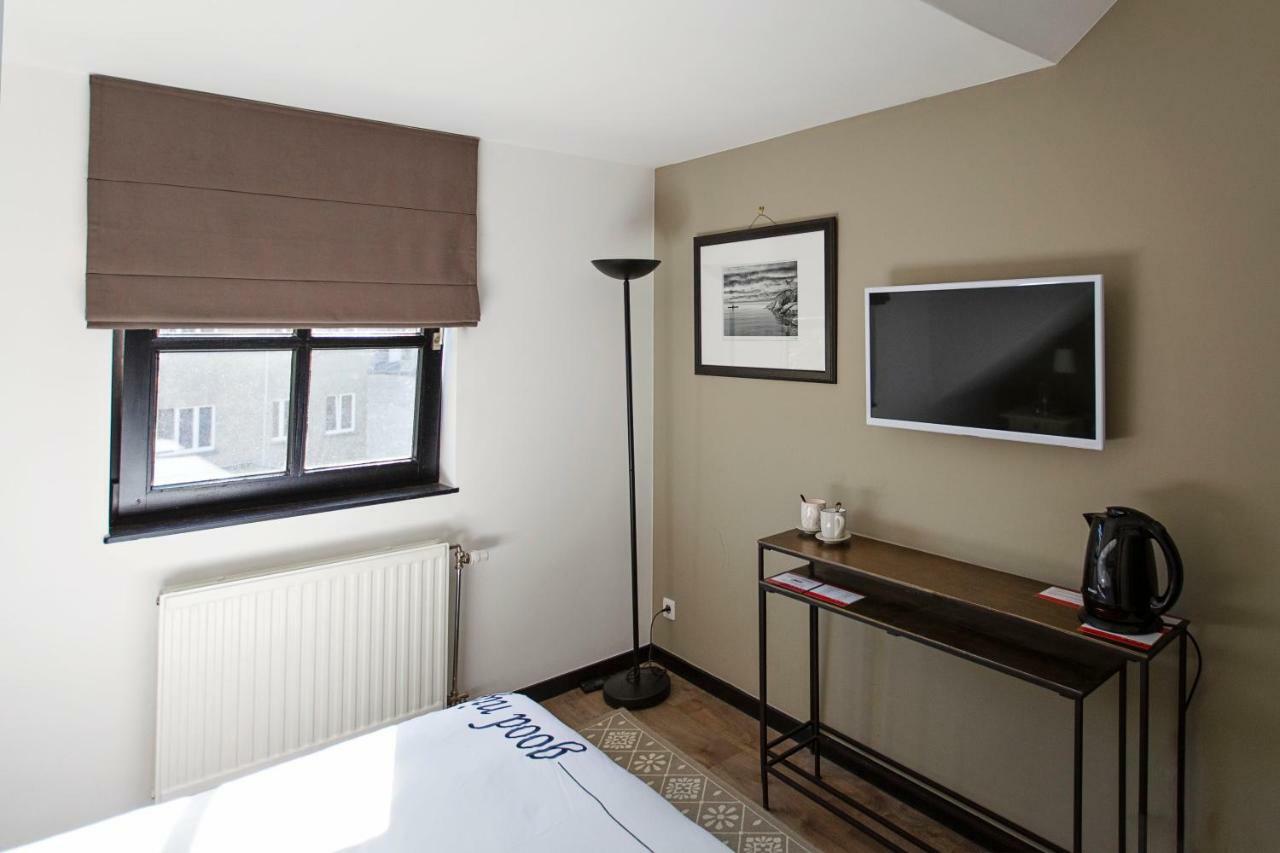 Be And Be Sablon Bed & Breakfast Брюксел Екстериор снимка