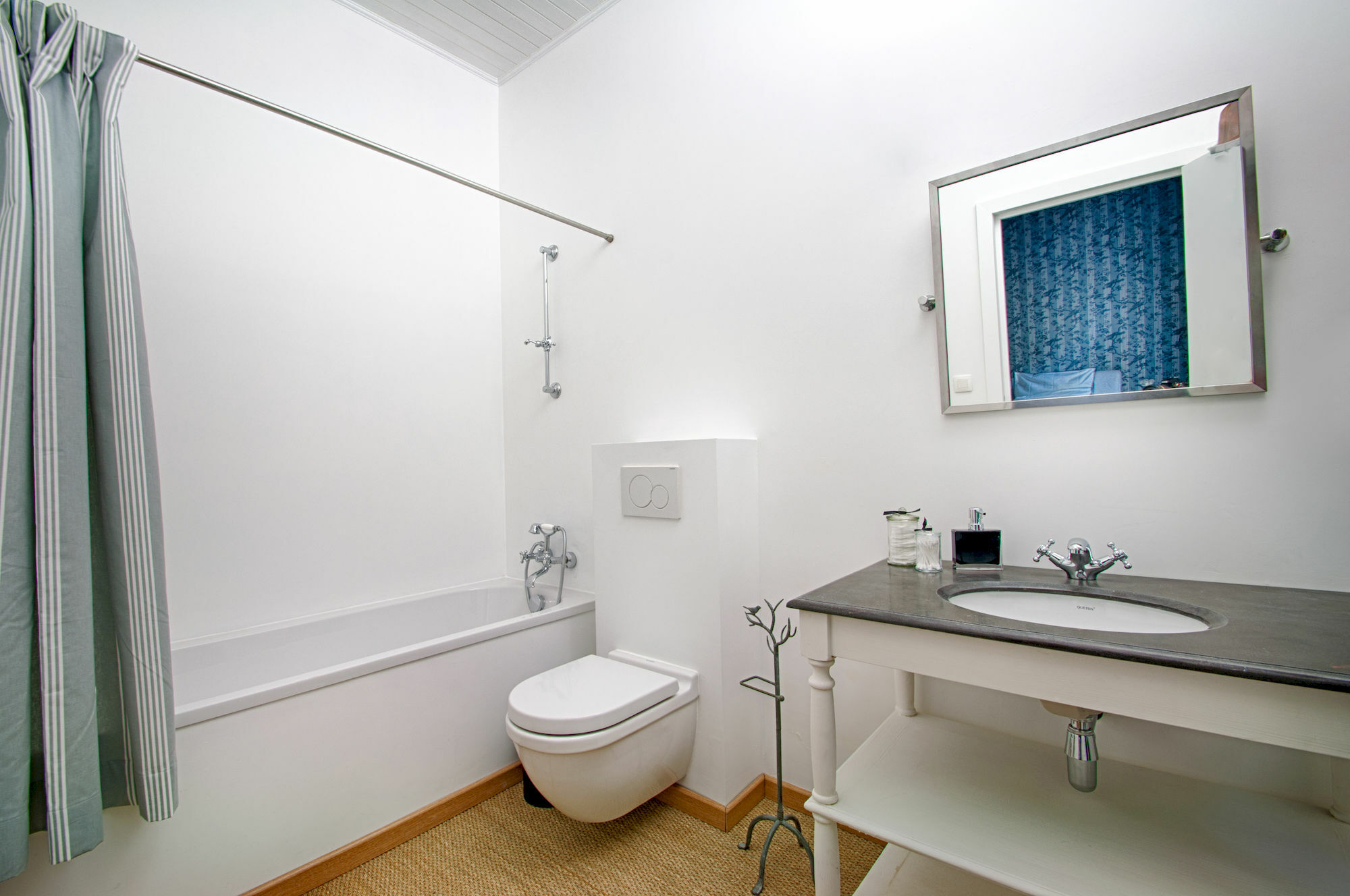 Be And Be Sablon Bed & Breakfast Брюксел Екстериор снимка